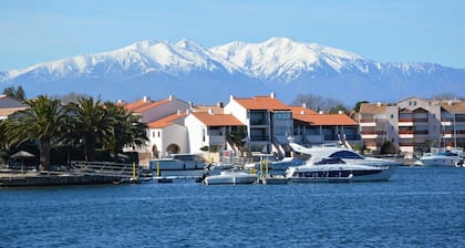 La Marina - Charming Holiday Home in Residence with Swimming Pool