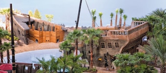 Luxurious Resort minutes from Disney World with full access to all resort Amenities
