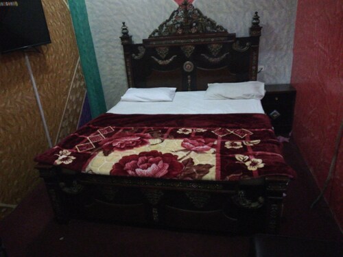 Pak Inn Hotel Two