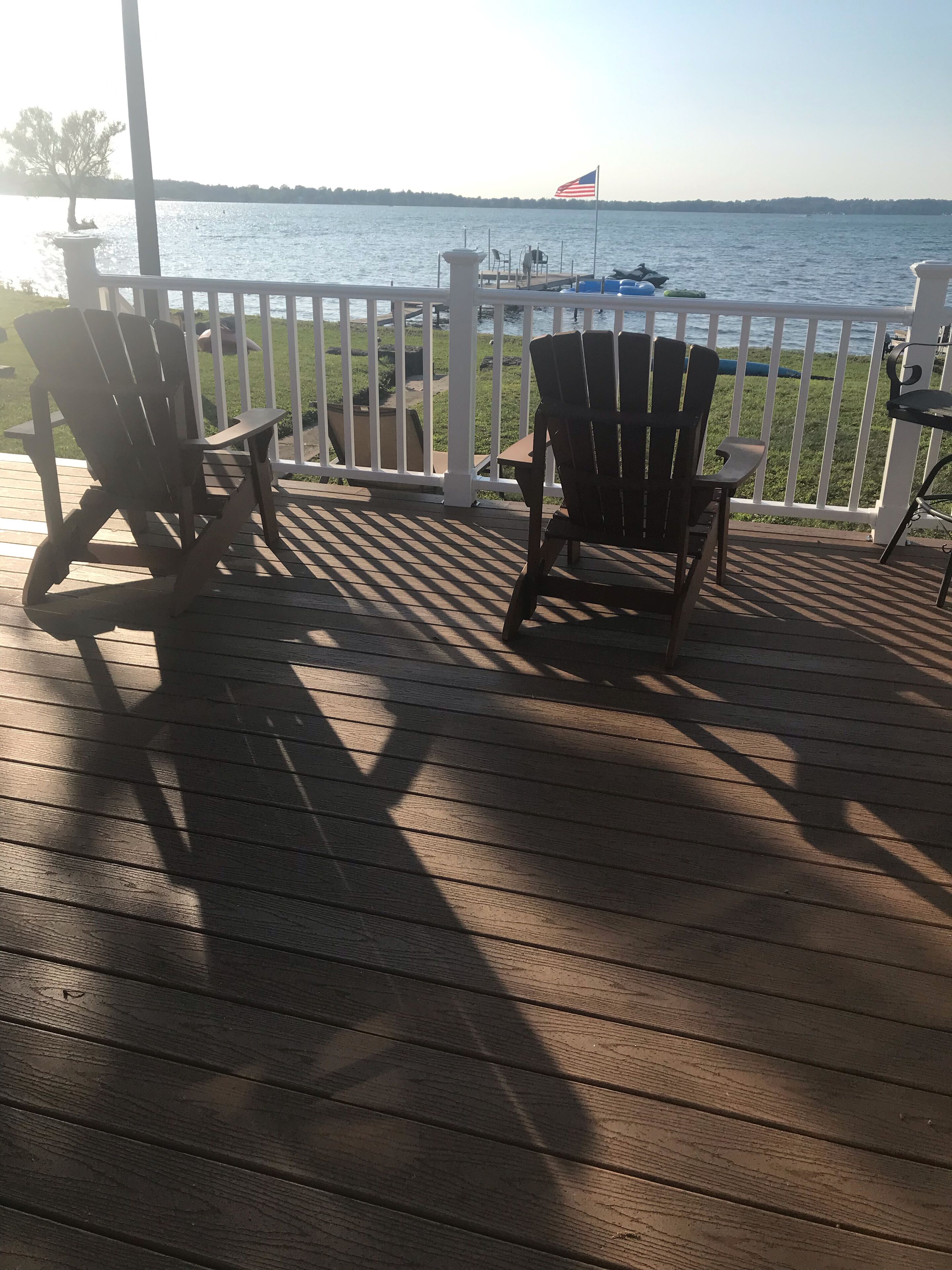  REMODELED gem with AC on FLAT lakefront!