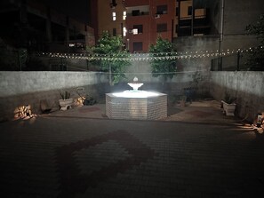 Vista frontal de la propiedad