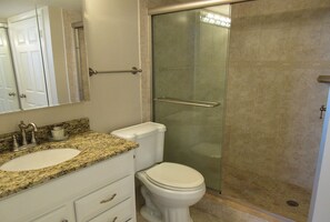 Towels - Fun In The Sun For Bargain Price!  Estero Beach And Tennis Club 801A - PET FRIENDLY! (Fort Myers Beach)