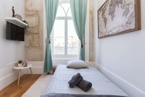 1 chambre, chambres insonorisées, fer et planche à repasser
