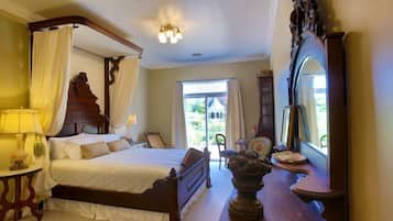 Suite de lujo, 1 cama de matrimonio, no fumadores, vistas al lago | Vistas al jardín