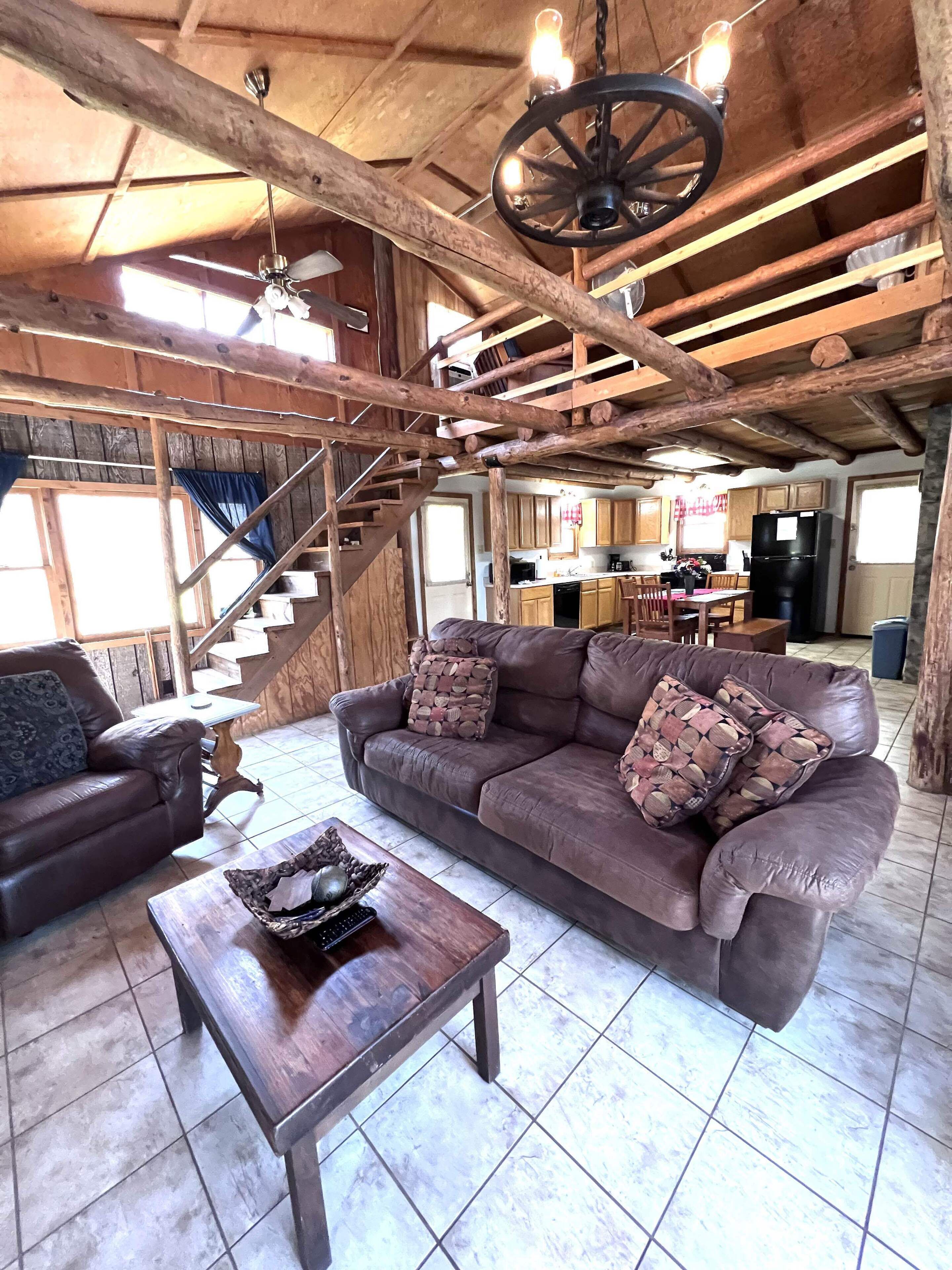 Rustic, close to buffalo river, secluded getaway,7mi to Jasper, Weekly disc,WIFI