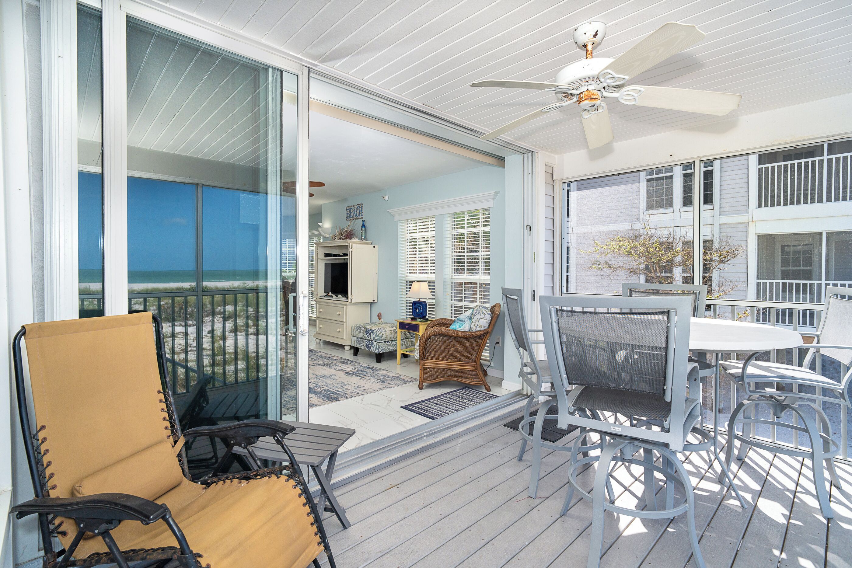 Fernseher, DVD-Player