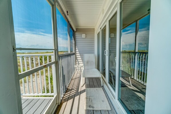 Terrace/patio - Enjoy an Unobstructed view of the Gulf from this Cheery Villa! B2913A (Cape Haze)