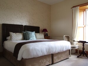 Deluxe Double or Twin Room, Garden View