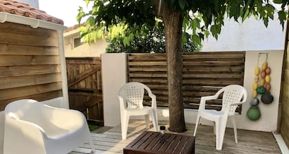 Best location for your holidays, cozy villa at bottom of the Bourdaines dunes!