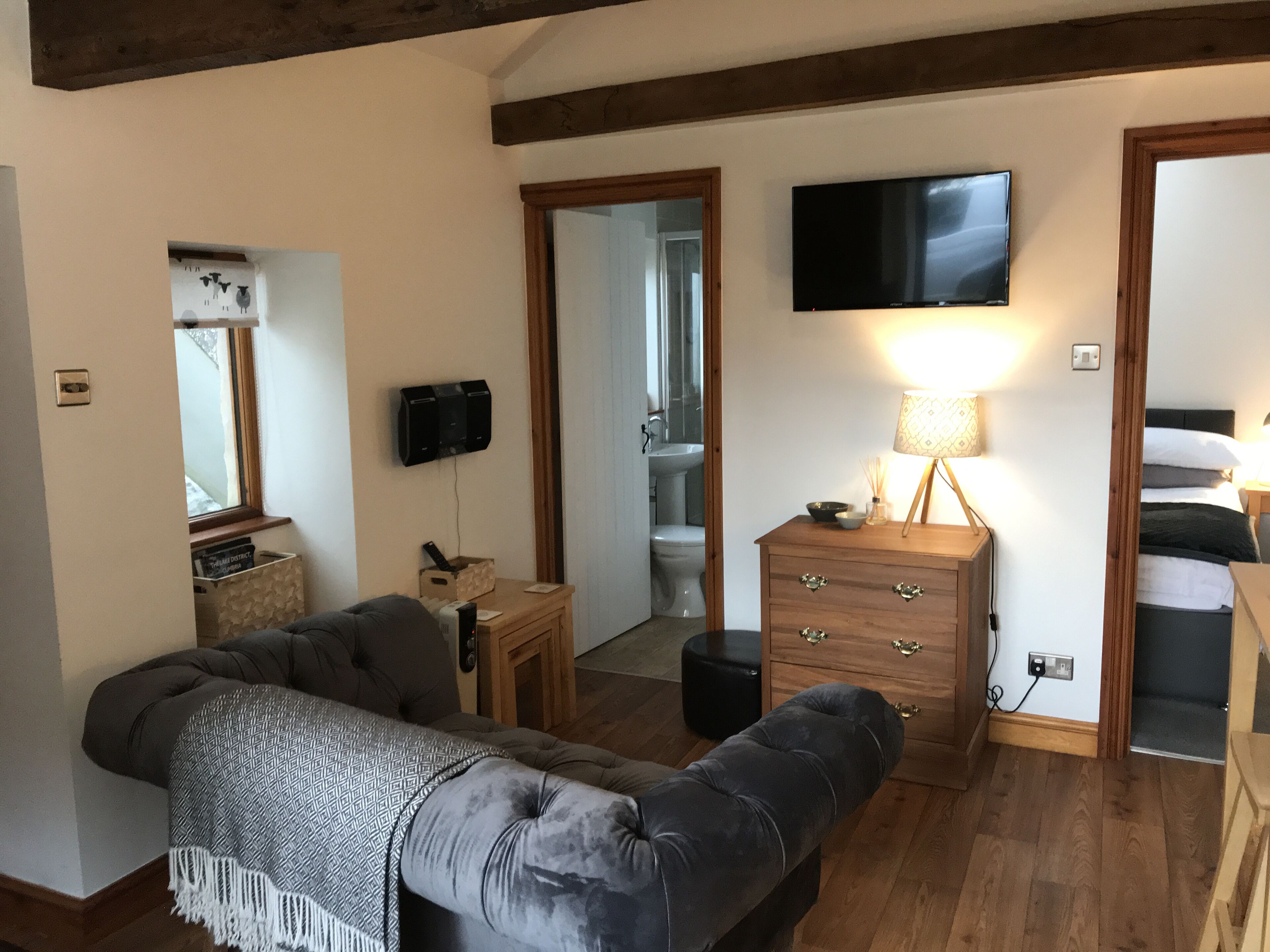 Traditional Lakeland Hideaway Cottage for two, close to the Lakes and Dales