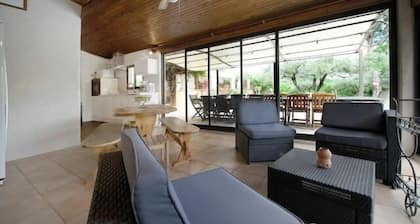 VILLA Vacances Sud de la France 3* with swimming pool.