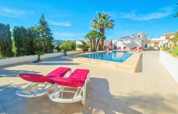 Piscine extérieure