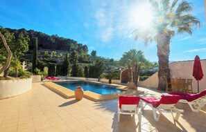 Piscine extérieure