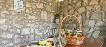 Holiday house Roža * large garden, sun terrace, BBQ, free WiFi