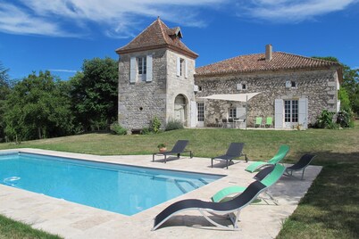 18th century Gersoise house, secluded, swimming pool, wooded grounds
