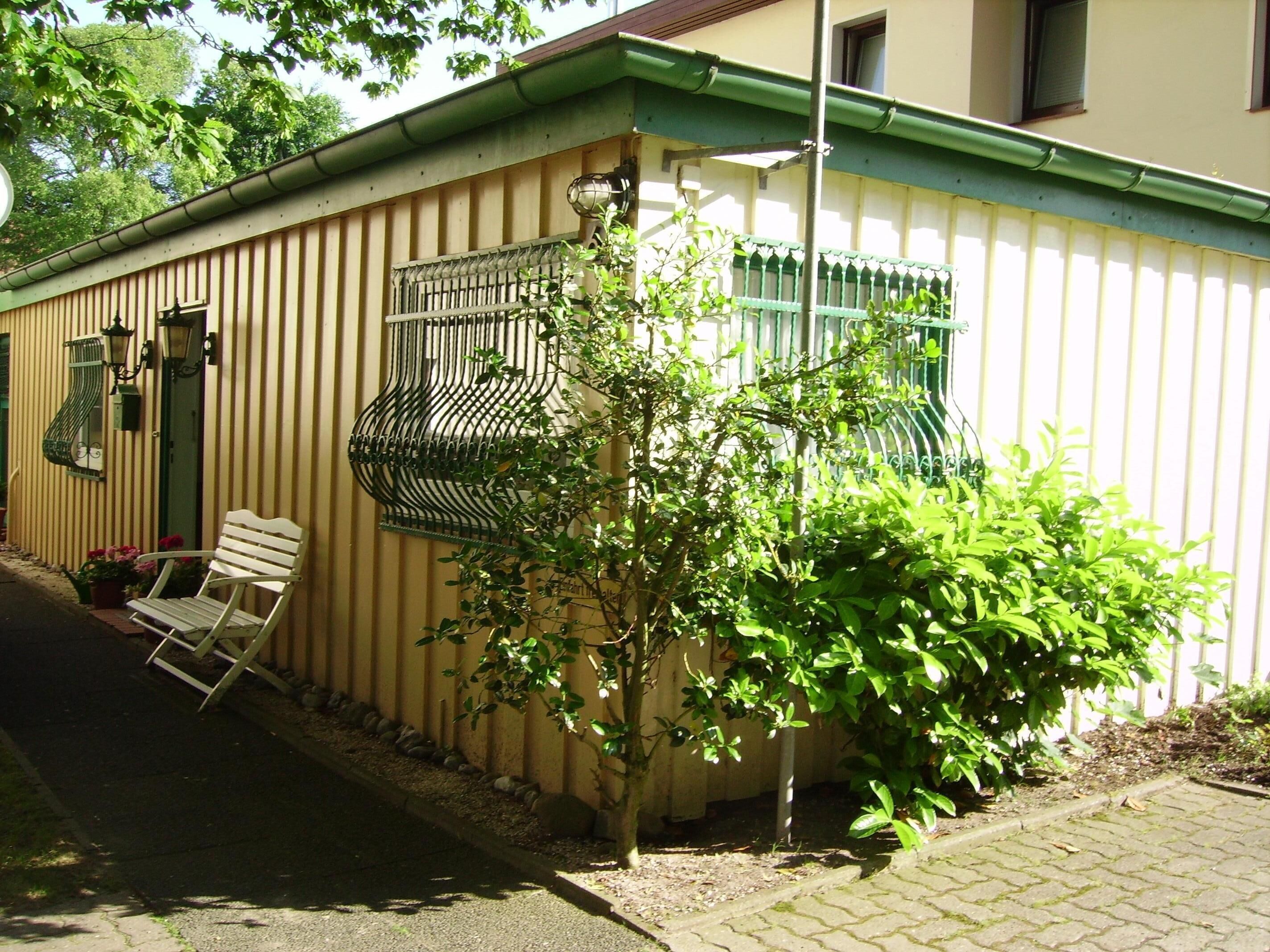 38 sqm, single storey, bright, 80 m from the beach, central location, quiet.