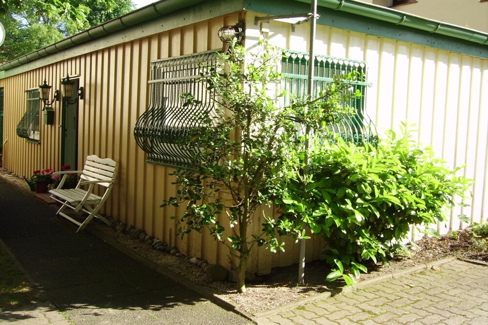 38 sqm, single storey, bright, 80 m from the beach, central location, quiet.