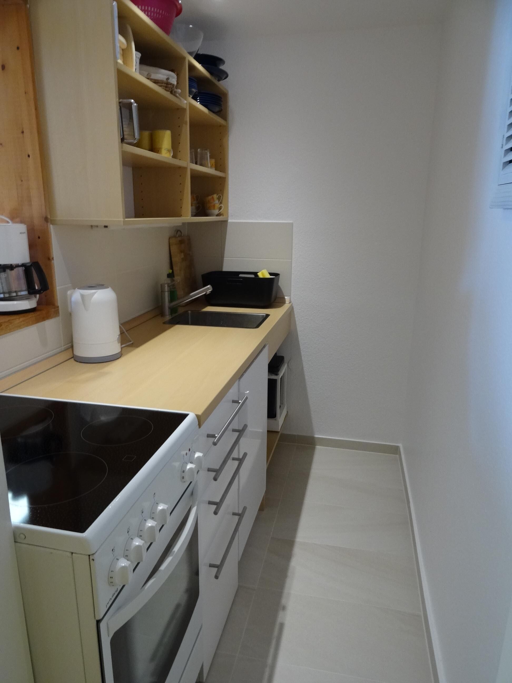 38 sqm, single storey, bright, 80 m from the beach, central location, quiet.