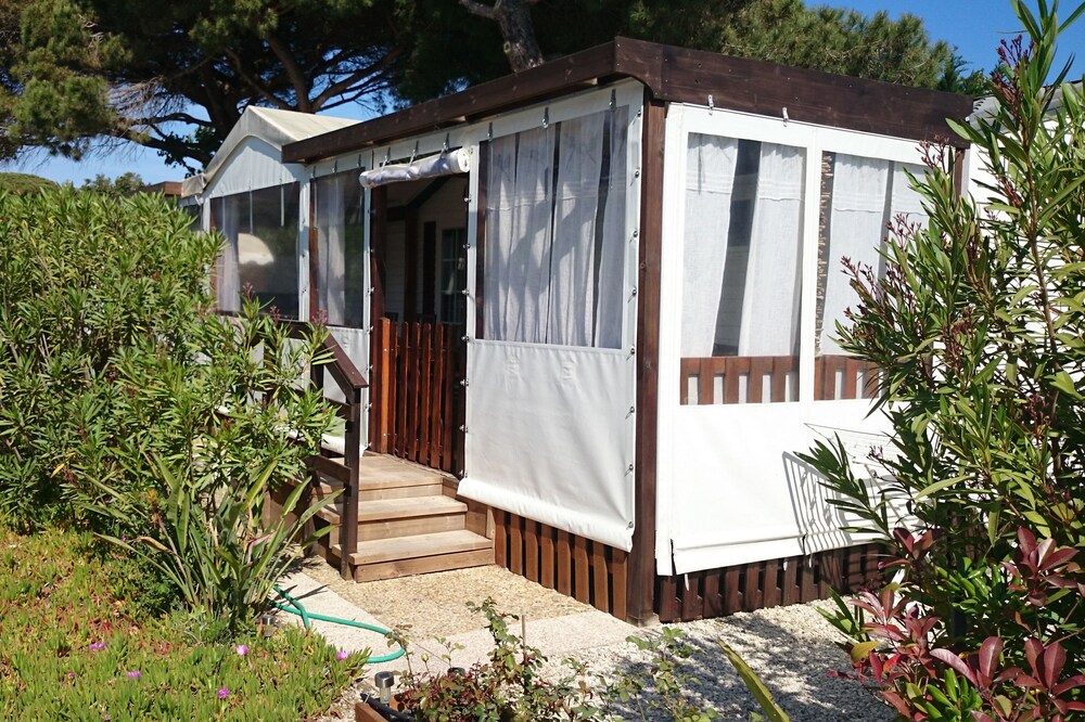 Mobile Home 4-6 people, at La Toison d'Or, Ramatuelle