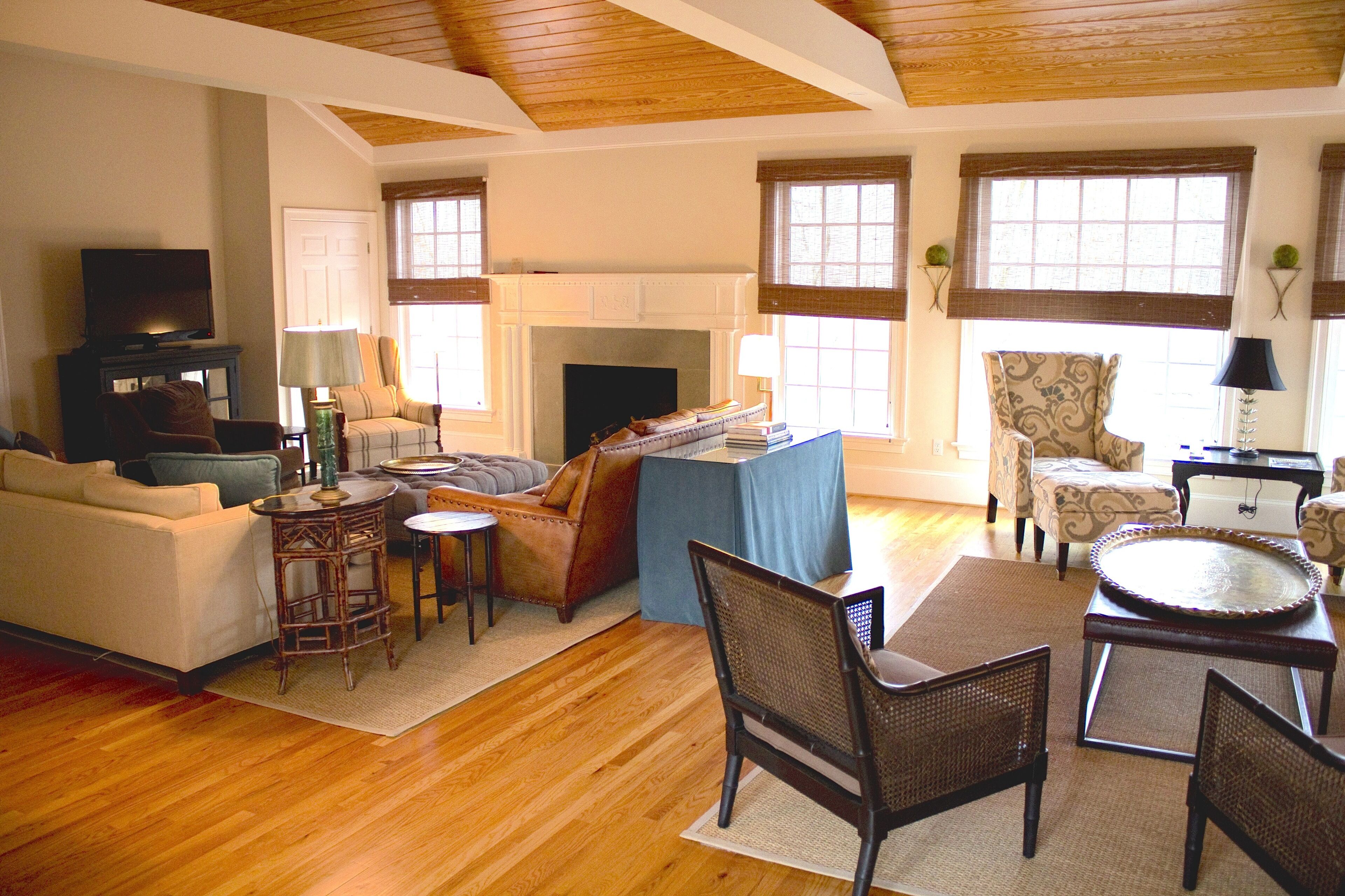 Luxury 5-Bed Charlottesville Home Close to Farmington Country Club