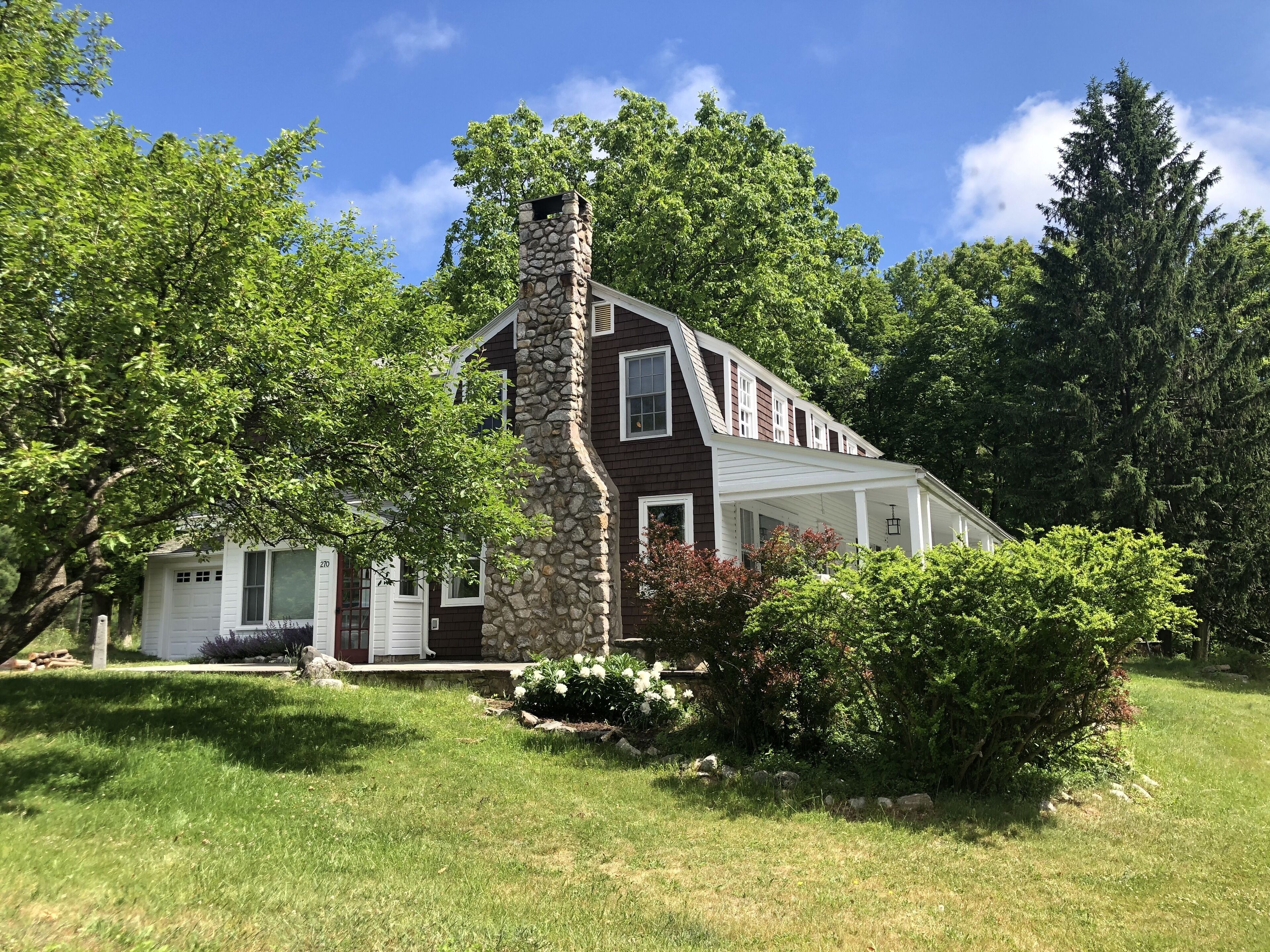 Renovated Historic Cragsmoor Mountaintop Home with Grand Piano