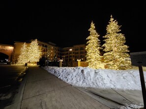 Property grounds - 1 Bedrm Condo - Ski In / Out, Available Pres Week from 3 to 7 nights - Sleeps 4 (Park City)