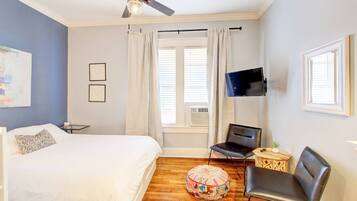 1 bedroom, desk, iron/ironing board, free WiFi