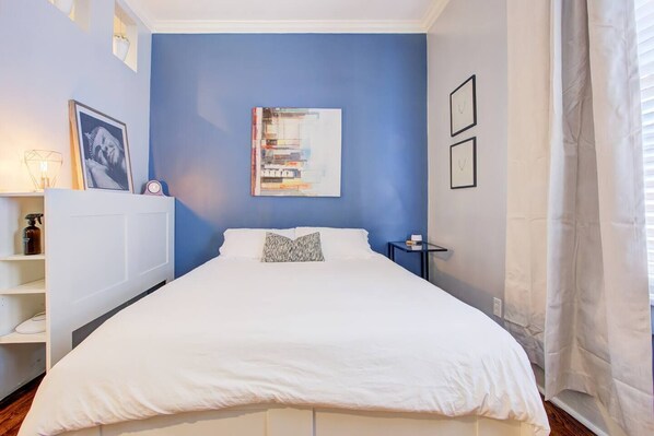 1 chambre, bureau, fer et planche à repasser, Wi-Fi gratuit