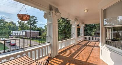 Colonial-Inspired Stay: Near Arts, Music & History