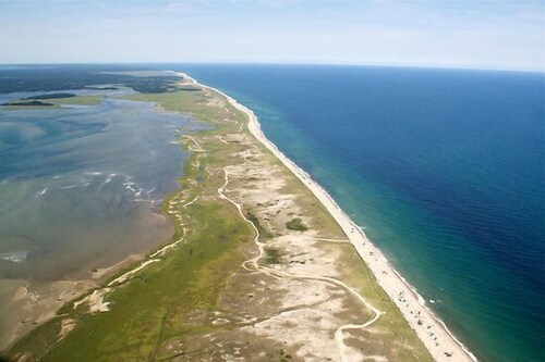 4-bedroom Vacation Home Less Than 1 Mile to Nauset Beach, AC, Fire-Pit