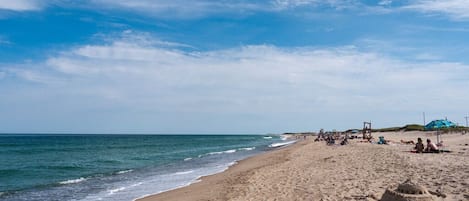 Solstolar och strandhanddukar
