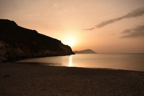 Una playa cerca