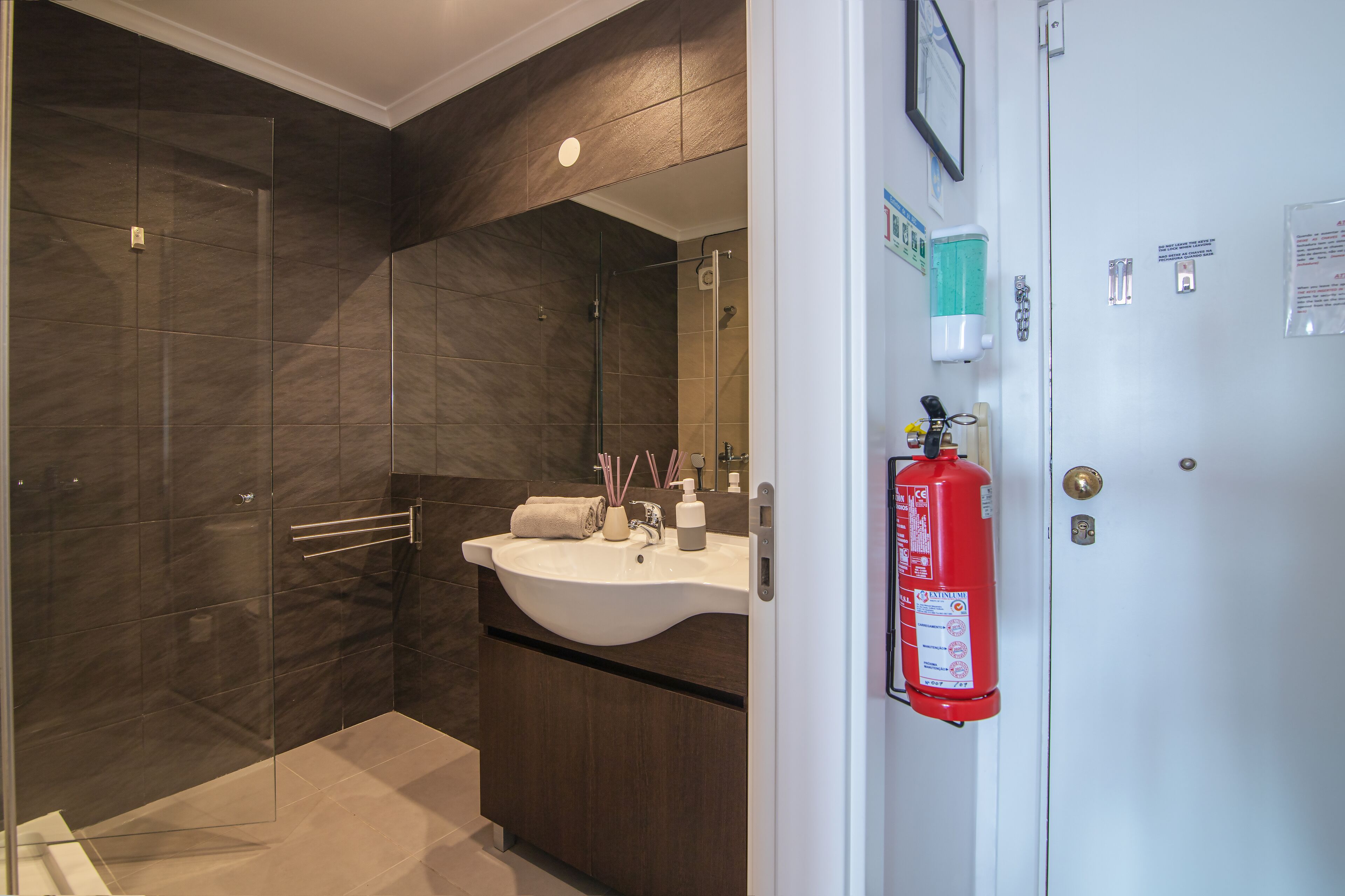 SUITE ON 7TH EXCELLENT BALCONY WITH THE BEST VIEW IN TOWN - 1Br