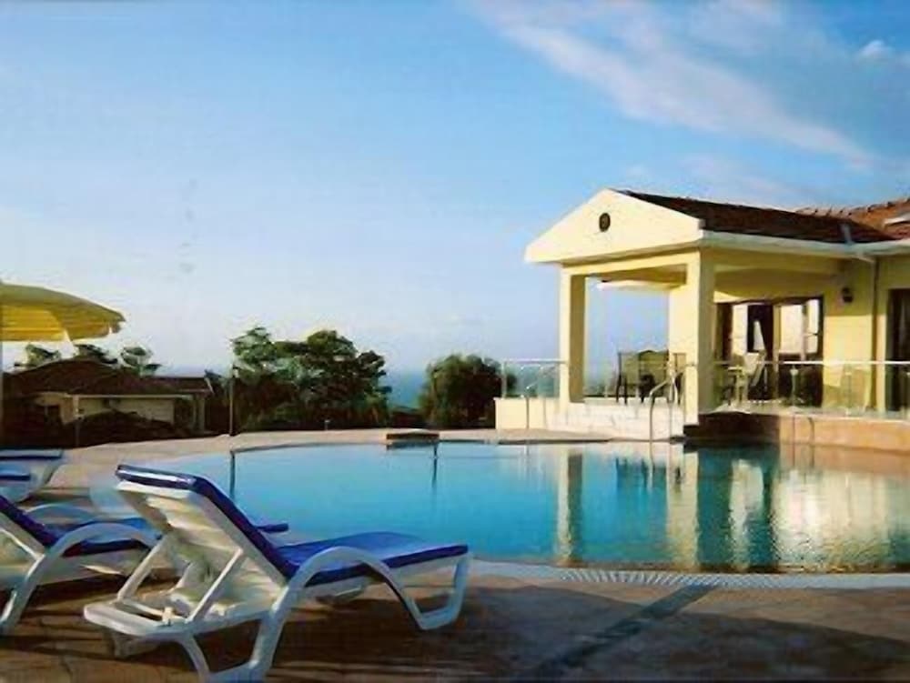 Villa With Private Pool, Mountain And Sea Views - Chipre