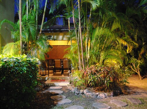 **SUMMER SALE** Stunning 3 Bed Child Friendly Villa, Private Pool. St James, 