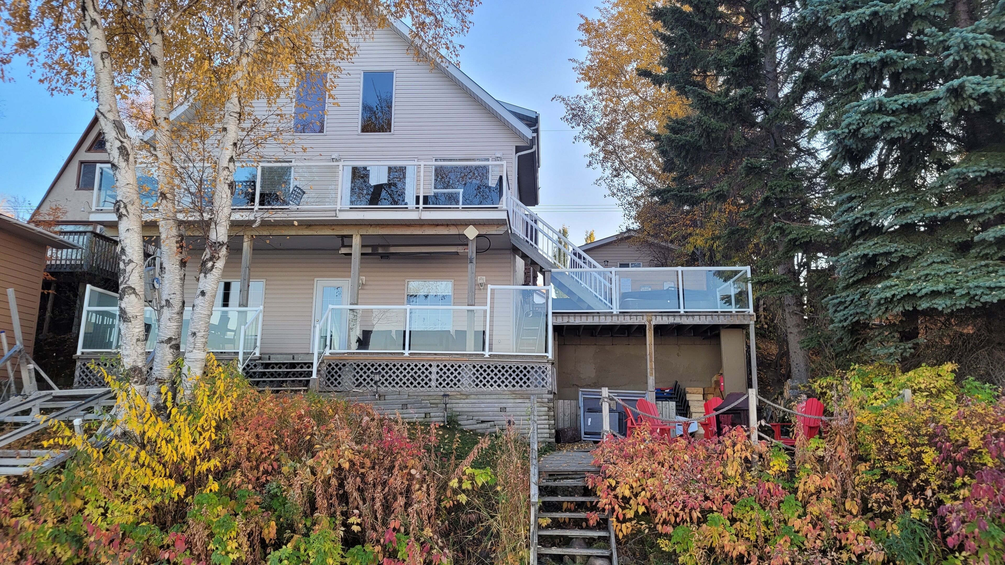 10 Best Lakefront Hotels In Alberta, Canada Updated 2024 Trip101