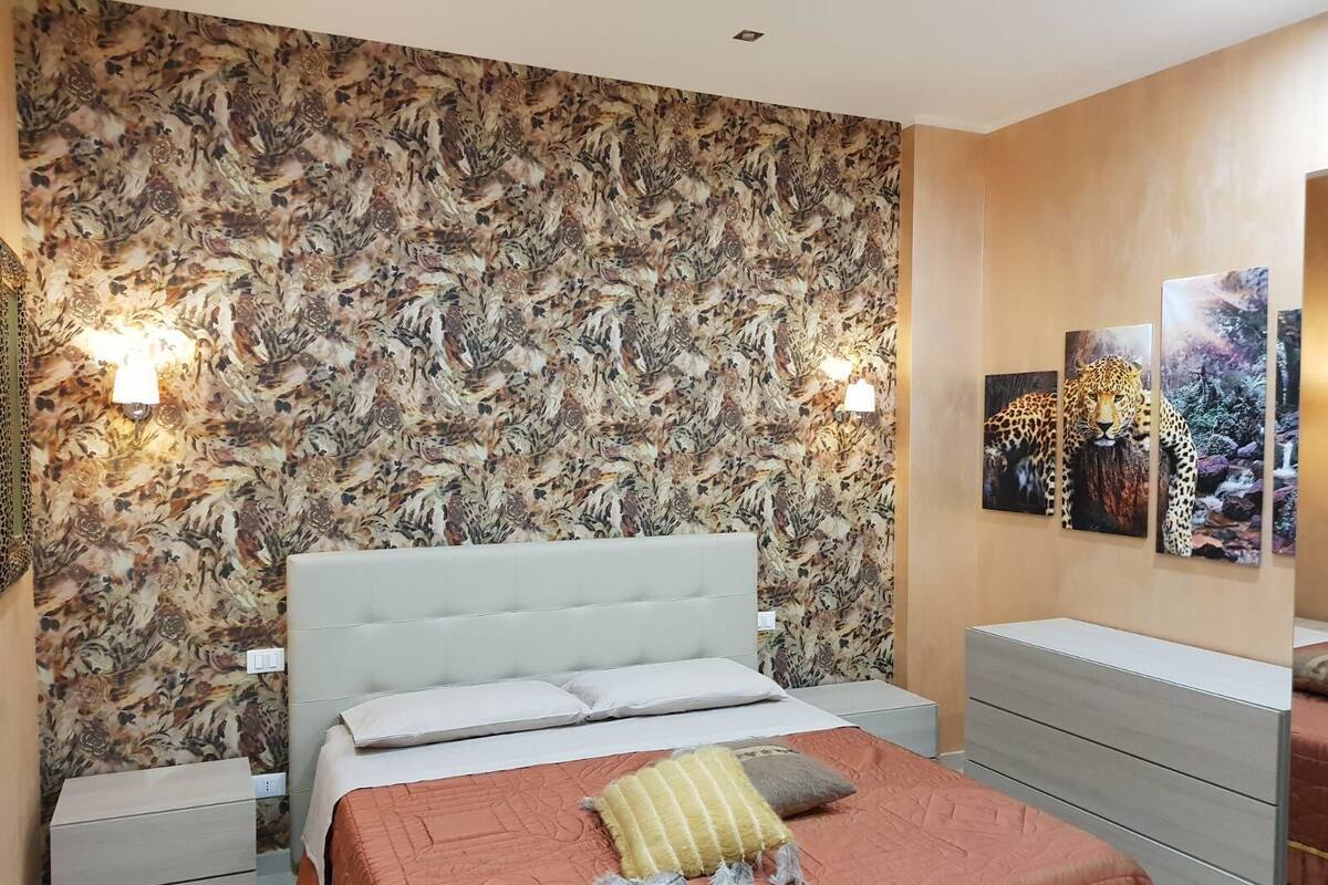 Deluxe Apartment, 1 Bedroom | 1 bedroom, memory-foam beds, soundproofing, cots/infant beds