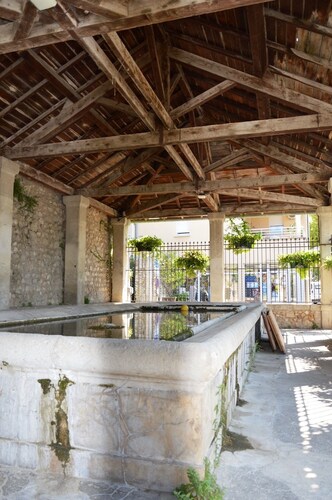 Sommelonge gîte near grignan with private pool