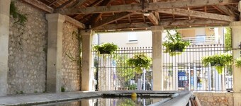 Sommelonge gîte near grignan with private pool