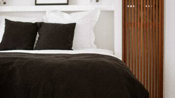 5 bedrooms, iron/ironing board, free WiFi