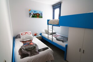 3 chambres, fer et planche à repasser, Wi-Fi, literie fournie