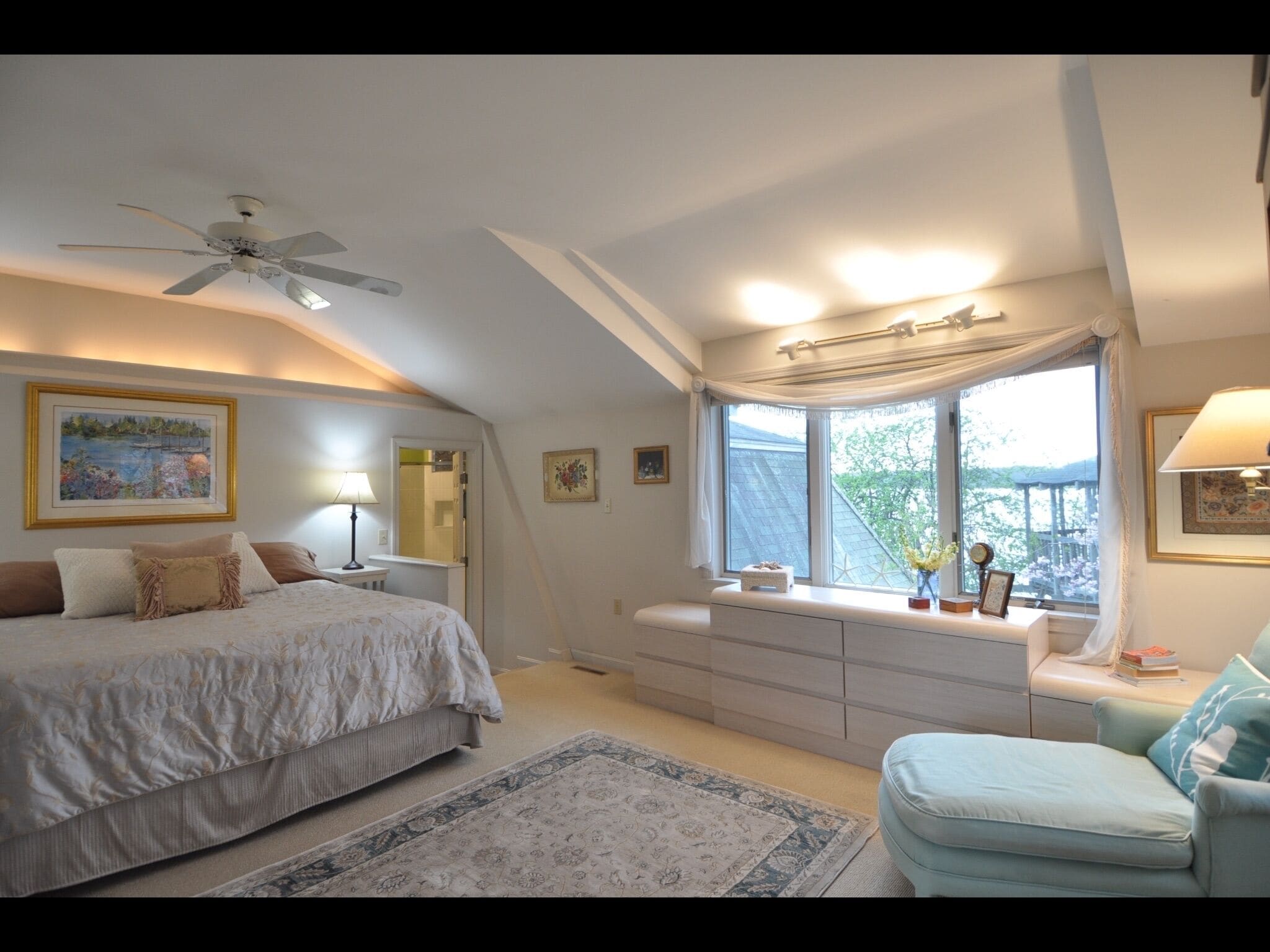 Lovely Waterfront Suite near Portsmouth