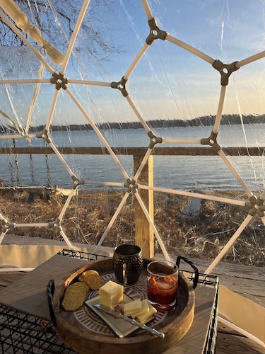 Lovely Waterfront Suite near Portsmouth