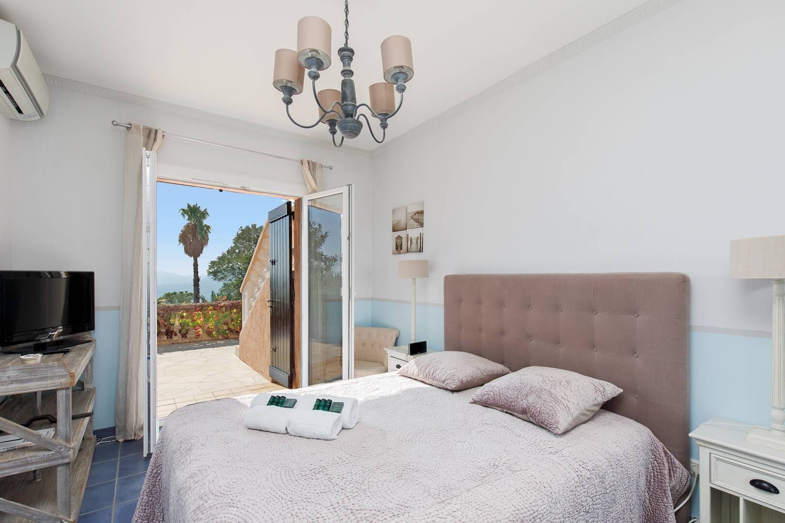 5 bedrooms, free WiFi