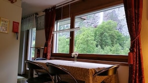 用餐
