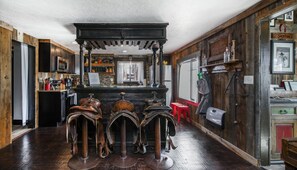 Bar (on property) - Kenosha Pass Ranch --Home Base for Adventures--perfect for groups and families! (Jefferson)