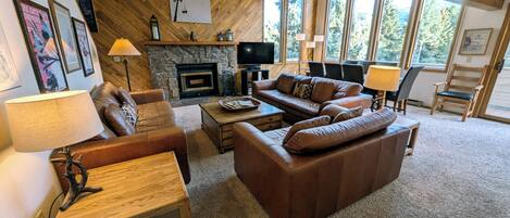 Televisión, chimenea