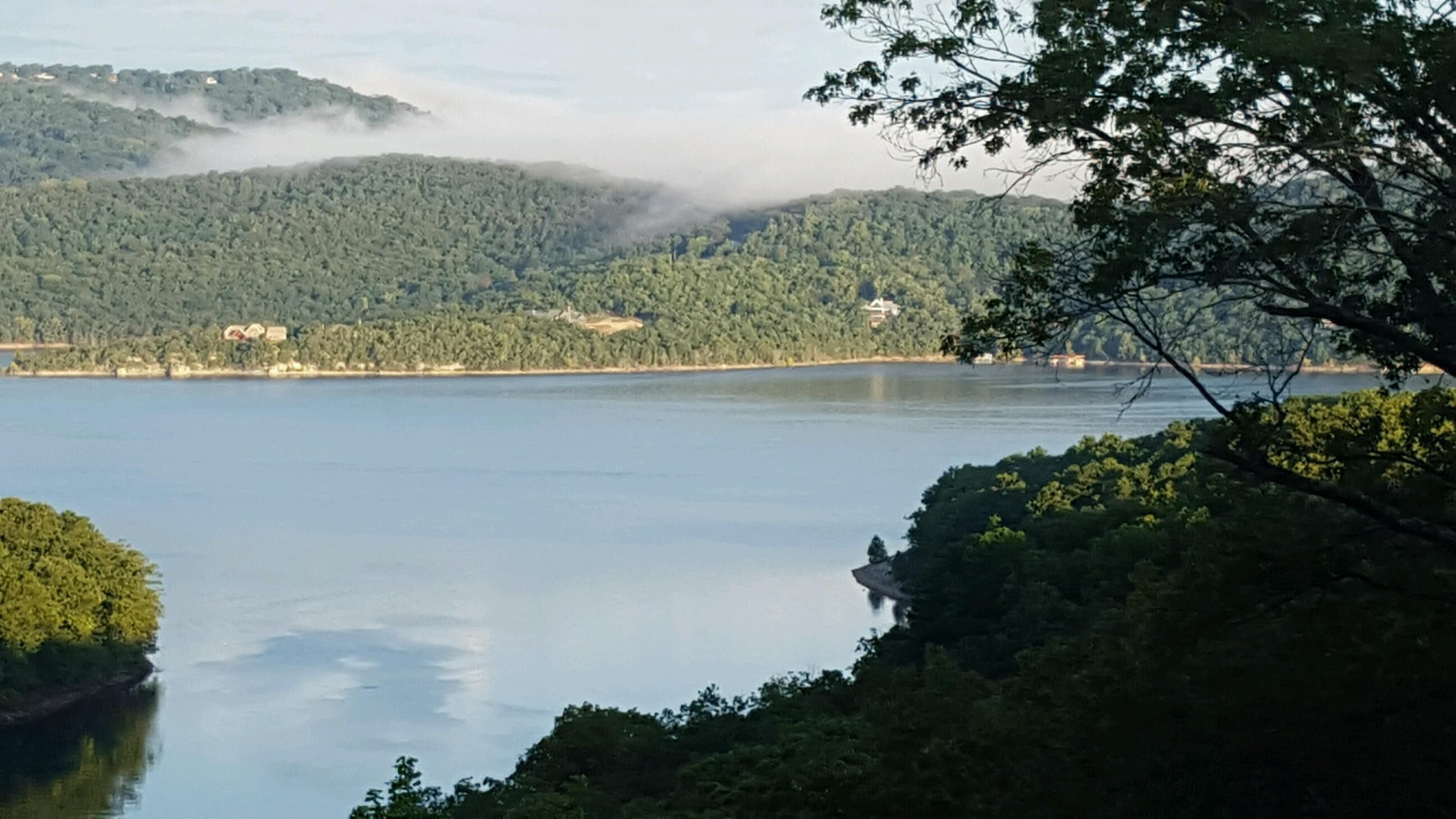 Spectacular views! Beaver Lake Villas by Starkey