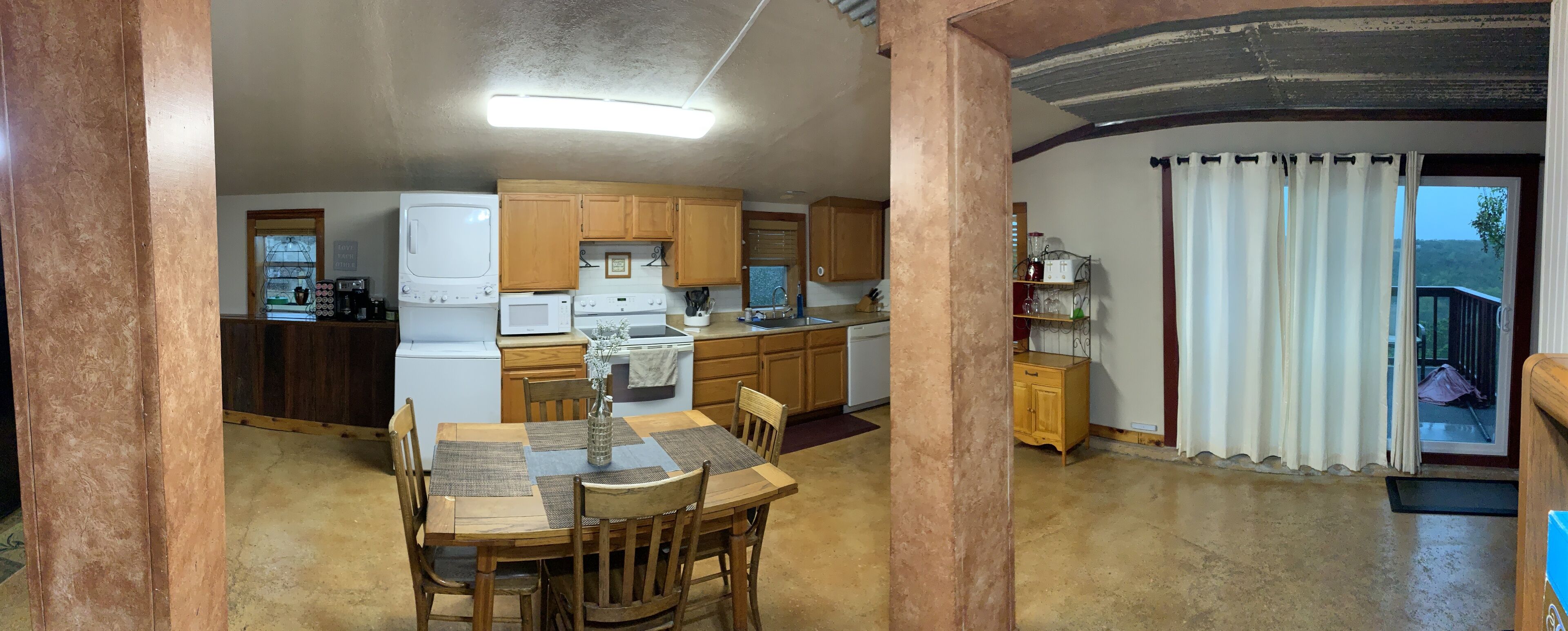 Pet Friendly Texas Hill Country Guesthouse On 12 Acres 1/1