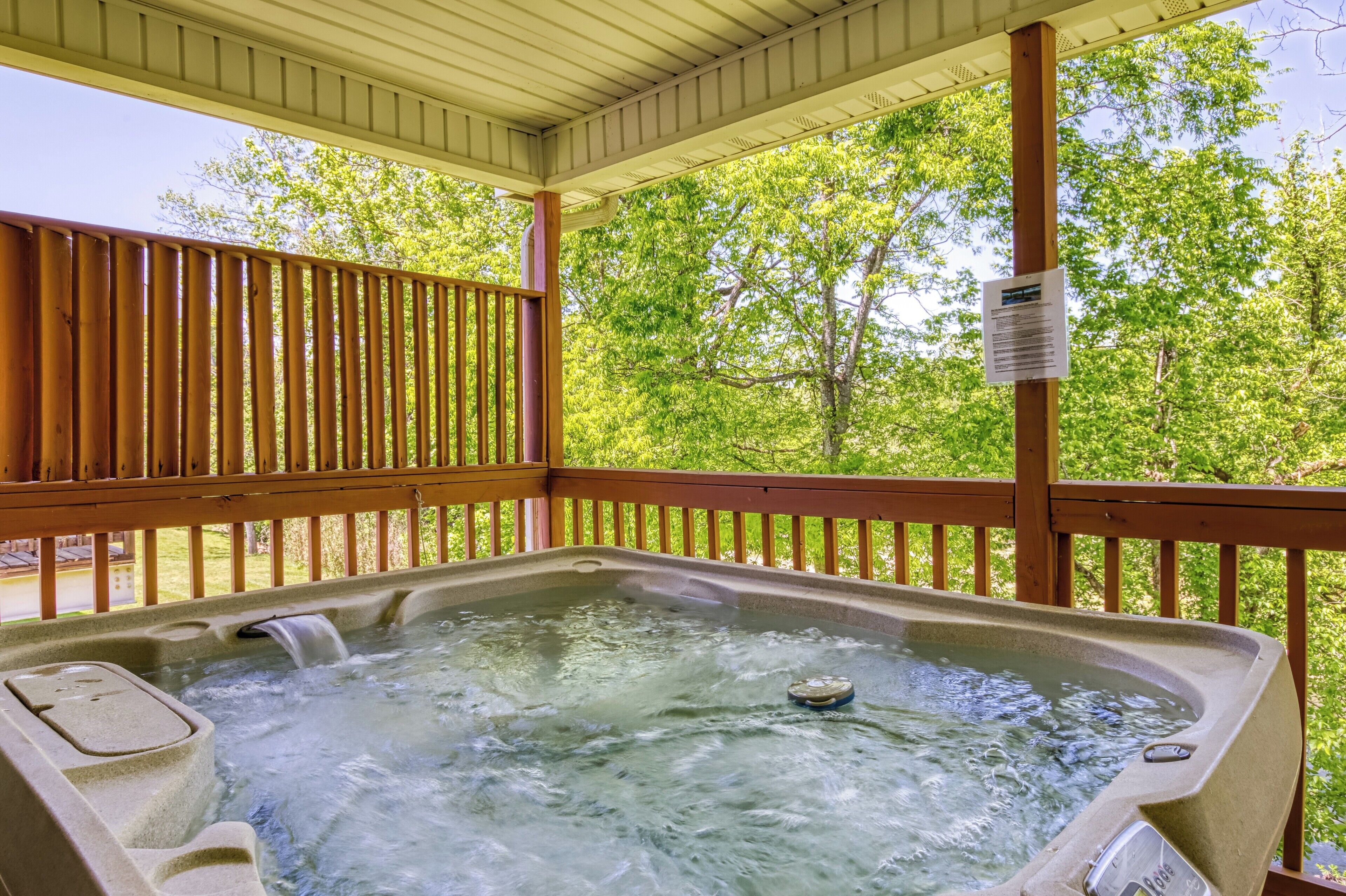 Bain à remous extérieur